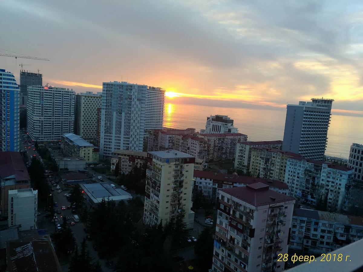 Apartamento Mariamis Hous Batumi Exterior foto